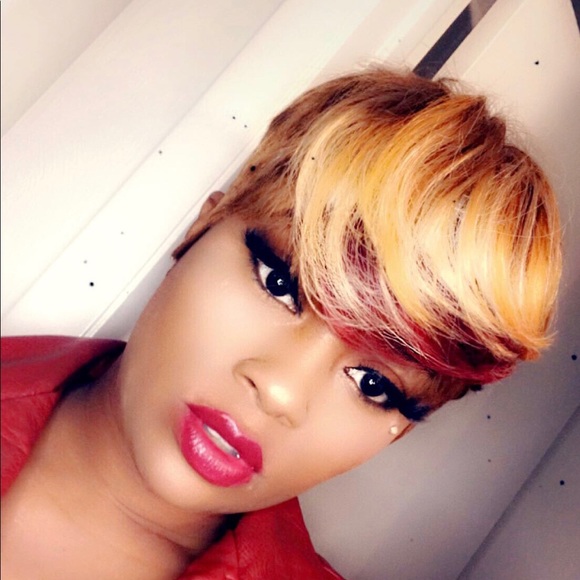 Short wig - Picture 2 of 4